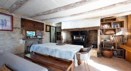 Exclusivité Secteur Gourdon - Magnifique ensemble immobilier de caractère avec dépendances, belle vue et piscine 
