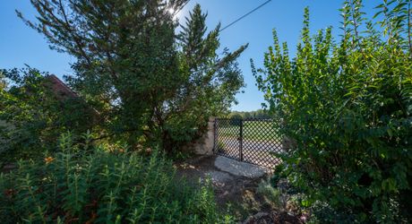 Exclusivité Secteur Gourdon - Magnifique ensemble immobilier de caractère avec dépendances, belle vue et piscine 