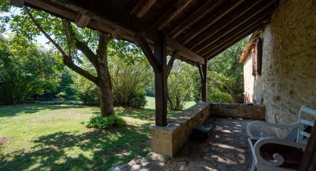 Secteur GOURDON - Propriété de caractère authentique au calme sur 5160 m²