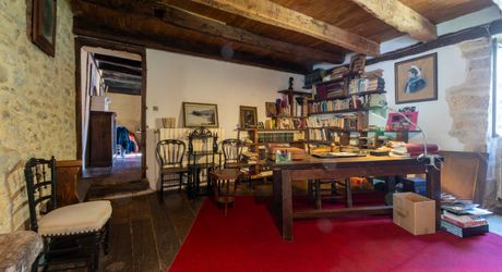 Secteur GOURDON - Propriété de caractère authentique au calme sur 5160 m²
