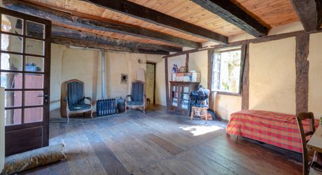 Secteur GOURDON - Propriété de caractère authentique au calme sur 5160 m²