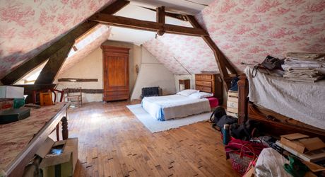 Secteur GOURDON - Propriété de caractère authentique au calme sur 5160 m²