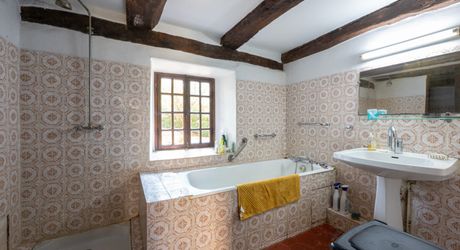 Secteur GOURDON - Propriété de caractère authentique au calme sur 5160 m²
