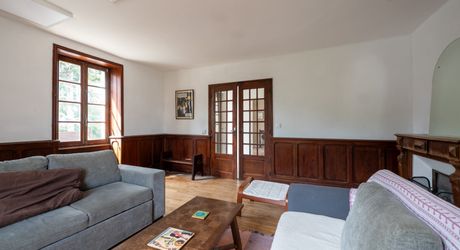 Secteur GOURDON - Agréable et lumineuse Maison ancienne - 3 chambres avec jardin proche commerces 