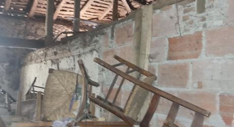Ensemble en pierres à restaurer à une quinzaine de minutes de Figeac