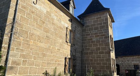 SECTEUR LACAPELLE-MARIVAL - Authentique maison en pierre - 213 m² Proche GR6 Saint Jacques de Compostelle