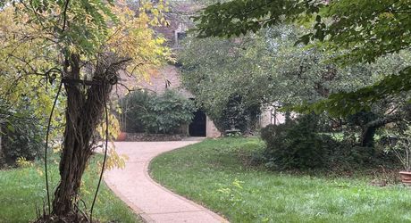 Propriété de caractère en pierre avec dépendances et piscine – SECTEUR LIVERNON