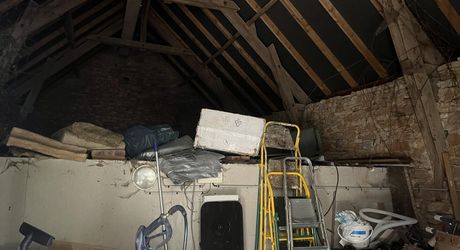 Propriété de caractère en pierre avec dépendances et piscine – SECTEUR LIVERNON