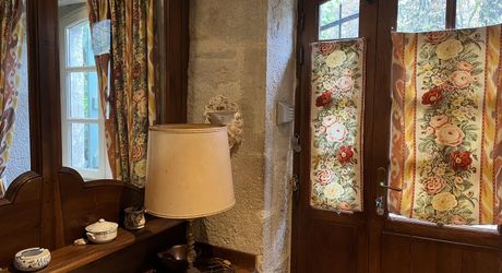 Propriété de caractère en pierre avec dépendances et piscine – SECTEUR LIVERNON