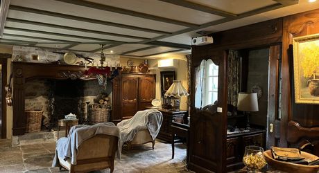 Propriété de caractère en pierre avec dépendances et piscine – SECTEUR LIVERNON