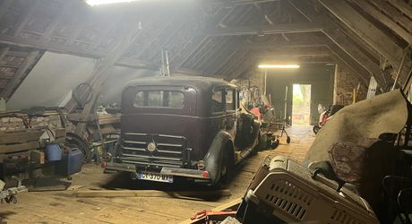 Propriété de caractère en pierre avec dépendances et piscine – SECTEUR LIVERNON