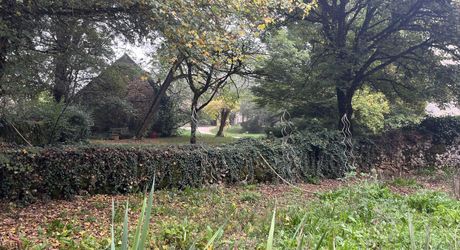 Propriété de caractère en pierre avec dépendances et piscine – SECTEUR LIVERNON