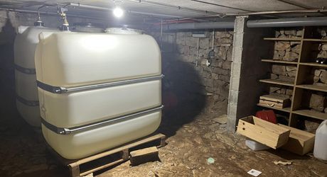 Propriété de caractère en pierre avec dépendances et piscine – SECTEUR LIVERNON