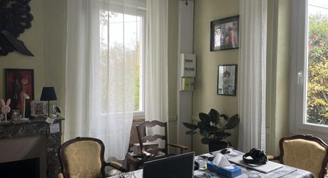 Propriété de caractère en pierre avec dépendances et piscine – SECTEUR LIVERNON