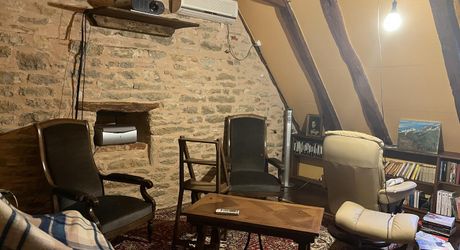 Propriété de caractère en pierre avec dépendances et piscine – SECTEUR LIVERNON