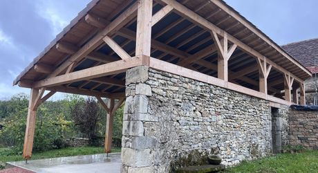 Maison de Maître avec terrain arboré - Proche de Figeac -