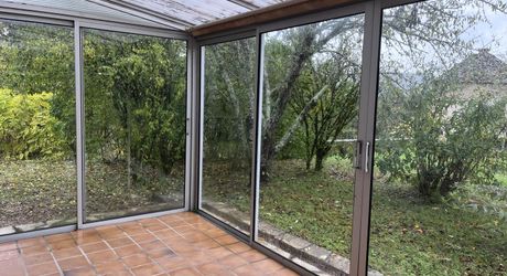 Maison de Maître avec terrain arboré - Proche de Figeac -