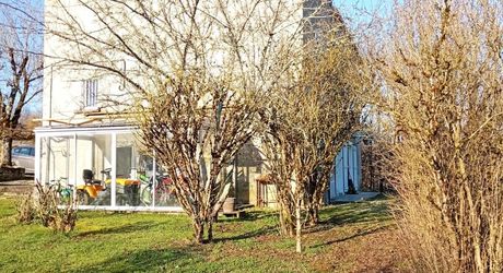 Maison de Maître avec terrain arboré - Proche de Figeac -