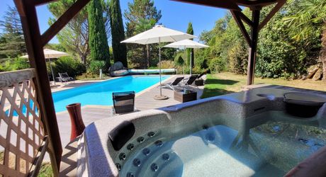 Splendide Propriété avec Chambres d’Hôtes – Secteur Lacapelle-Marival