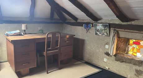 Maison et dépendances dans un cadre privilégié, loin des nuisances