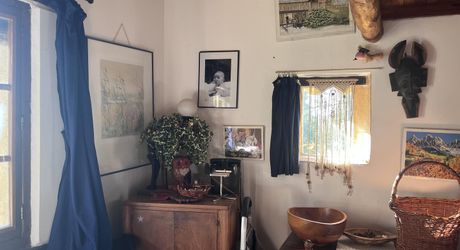 Maison et dépendances dans un cadre privilégié, loin des nuisances