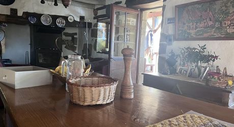 Maison et dépendances dans un cadre privilégié, loin des nuisances