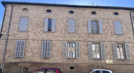 EXCLUSIVITÉ - Immeuble de rapport à Figeac – Idéal investisseurs !