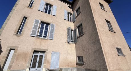 EXCLUSIVITÉ - Immeuble de rapport à Figeac – Idéal investisseurs !