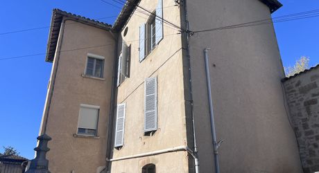 EXCLUSIVITÉ - Immeuble de rapport à Figeac – Idéal investisseurs !