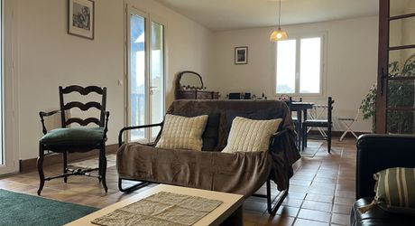 SECTEUR SAINT-CÉRÉ - Maison d'habitation rénovée de 147 m²