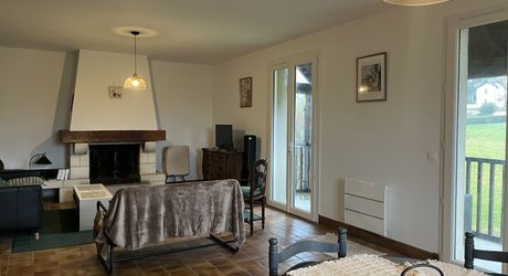 SECTEUR SAINT-CÉRÉ - Maison d'habitation rénovée de 147 m²