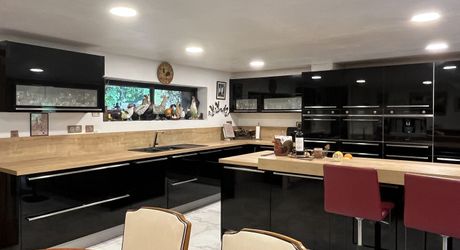 SECTEUR LACAPELLE-MARIVAL - Maison quercynoise de 205 m² avec piscine et terrain de 4.5 hectares