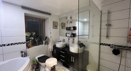 SECTEUR LACAPELLE-MARIVAL - Maison quercynoise de 205 m² avec piscine et terrain de 4.5 hectares