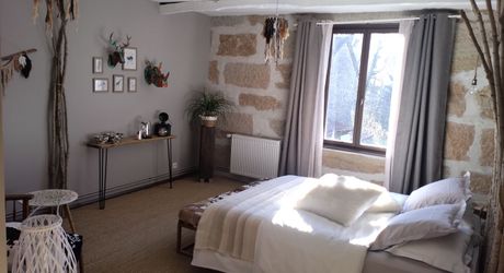 SECTEUR LACAPELLE-MARIVAL – Ensemble de charme avec gîte, chambres d’hôtes et grange – 282 m²