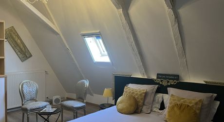 SECTEUR LACAPELLE-MARIVAL – Ensemble de charme avec gîte, chambres d’hôtes et grange – 282 m²