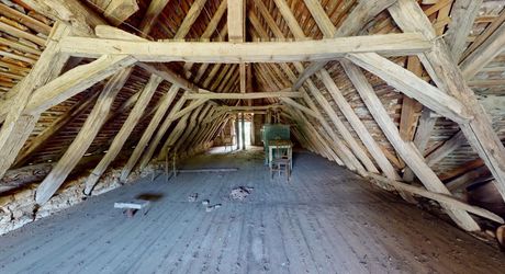 Superbe propriété sur plus d'un hectare de terrain avec maison, piscine, moulin et son bief. Situation préservée dans un environnement bucolique.