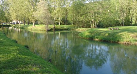 Périgord noir, Ancien moulin plein de charme au bord de l’eau
