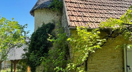 Exclusivité. Propriété de caractère au calme à 5 minutes de MONTIGNAC-LASCAUX.