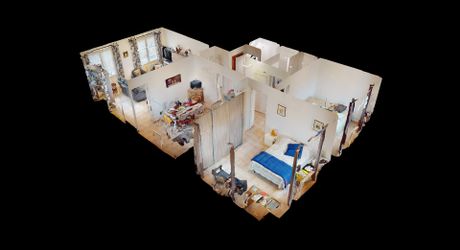 A saisir! Appartement rénové d'environ 70 m² de plain-pied, en plein centre-ville de MONTIGNAC-LASCAUX.