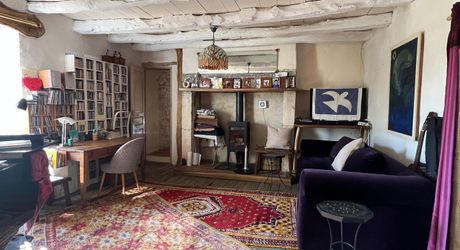 A 10 minutes de Montignac-Lascaux, avec un magnifique point de vues sur une vallée préservée, jolie périgordine de 80 m² habitables!