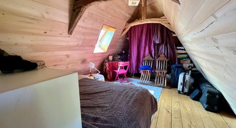 A 10 minutes de Montignac-Lascaux, avec un magnifique point de vues sur une vallée préservée, jolie périgordine de 80 m² habitables!