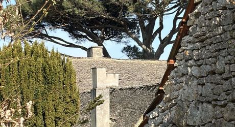 En exclusivité, une des plus belles propriétés de la Vallée de la Vézère en Périgord Noir, sur plus de 20 hectares. Situation privilégiée.