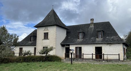 Maison périgourdine de 130m², au coeur de la campagne isolée.