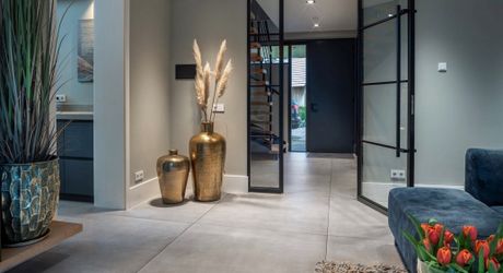 Spacieux terrain de 1,6 hectares dont environ 4300 m² constructibles à proximité des commodités en Dordogne. Eau et électricité.