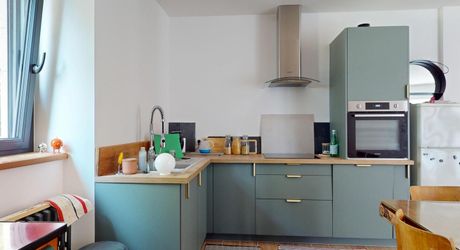 A 5 minutes de toutes les commodités et commerces, à 15 minutes de Montignac, entre Périgueux et Brive, maison entièrement rénovée avec une vue dégagée.