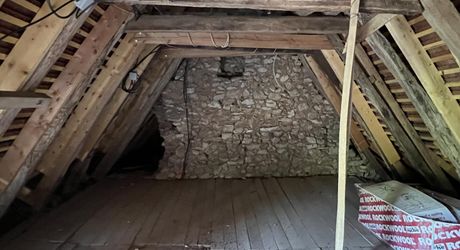 A 5 minutes de toutes les commodités et commerces, à 15 minutes de Montignac, entre Périgueux et Brive, maison entièrement rénovée avec une vue dégagée.