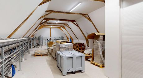 En Périgord Noir, sur 7 ha, domaine composé d'un ancien moulin ayant fait l'objet d'une rénovation exceptionnelle. Ensemble actuellement à usage d'huilerie-boutique-musée.