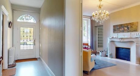 Elégante maison de maître au charme authentique, avec piscine, tranquillité et un vaste jardin, en plein cœur de la ville. 