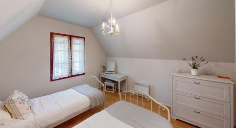 En Périgord noir, Superbe maison périgourdine avec piscine dans le secteur de Montignac-Lascaux.