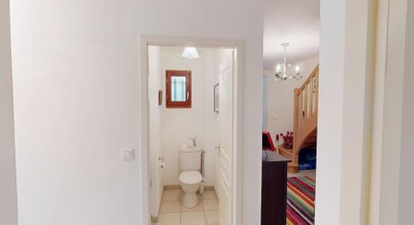 SUPERB 4-BEDROOM DORDOGNE HOUSE WITH SWIMMING POOL NEAR STUNNING VILLAGE WITH COMMERCE. 